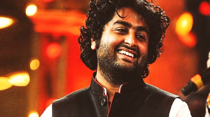 সিনেমায় আর গাইবেন না অরিজিৎ সিং