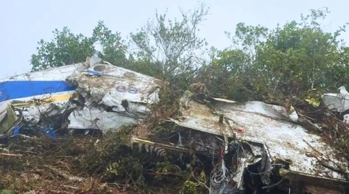 কলম্বিয়ায় বিমান বিধ্বস্ত হয়ে এমপিসহ নিহত ১৫