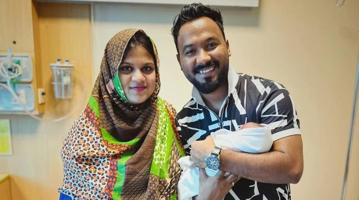 এবার কন্যার বাবা হলেন অভিনেতা পলাশ