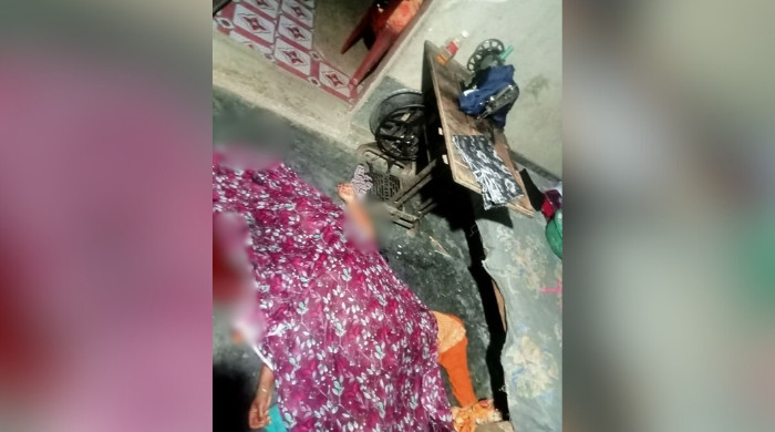 ভালুকায় গৃহবধূকে গলা কেটে হত্যা