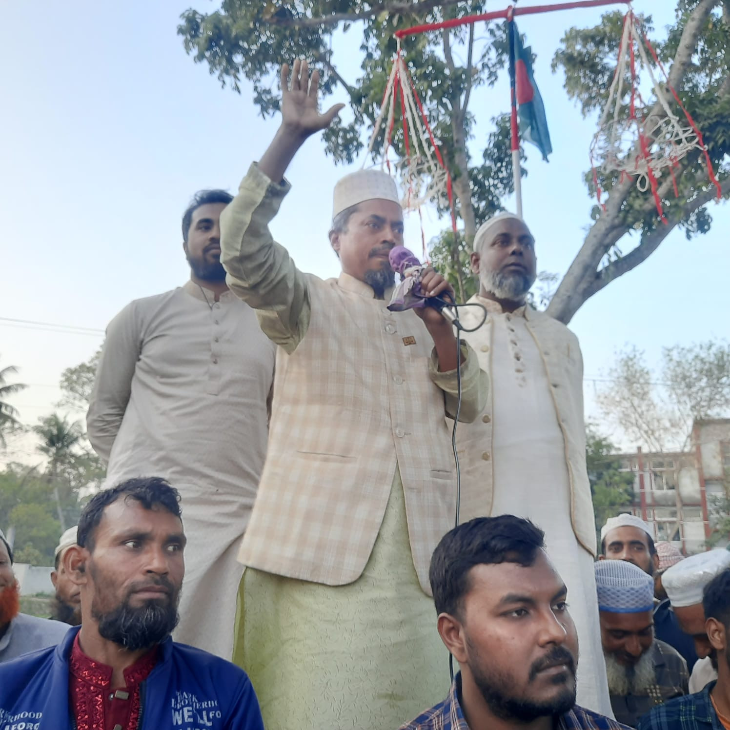 উপজেলা ও হাসপাতাল প্রতিশ্রুতিতে শেষ বাকেরের প্রচারণা