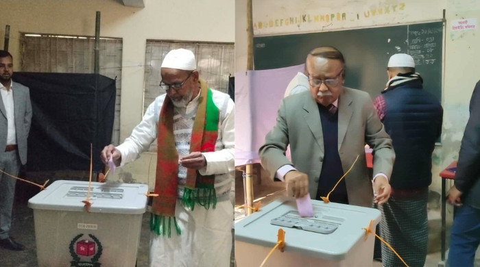 নওগাঁ-১ দুই হেভিওয়েট প্রার্থীর ভোট প্রদান