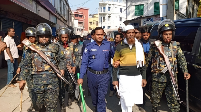চুয়াডাঙ্গায় ৭৯ হাজার টাকাসহ ওয়ার্ড জামায়াতের আমীর আটক