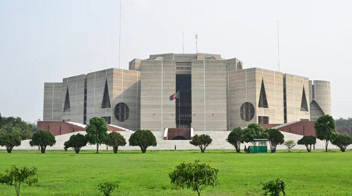 নতুন মন্ত্রিসভায় ডাক পেলেন যারা