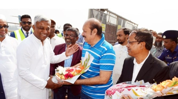 যশোরে ফিরে আবেগঘন ভালবাসায় সিক্ত প্রতিমন্ত্রী অমিত