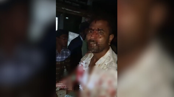 দর্শনায় বিএনপি কর্মীর ওপর হামলা, প্রতিবাদে বিক্ষোভ ও থানা ঘেরাও