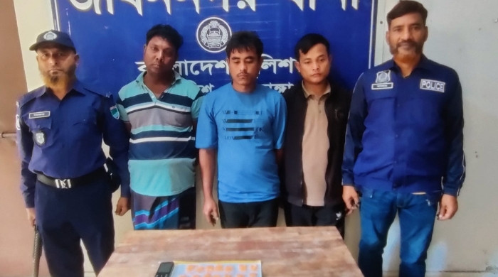 চুয়াডাঙ্গায় ১ হাজার পিস ইয়াবাসহ আটক ৩