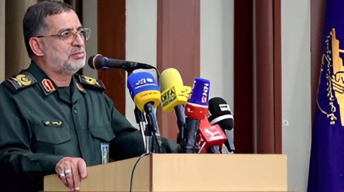 আসছে নতুন অস্ত্র, দীর্ঘমেয়াদী যুদ্ধের জন্য প্রস্তুত ইরান : আইআরজিসি